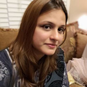 Meet your Posher, Amna